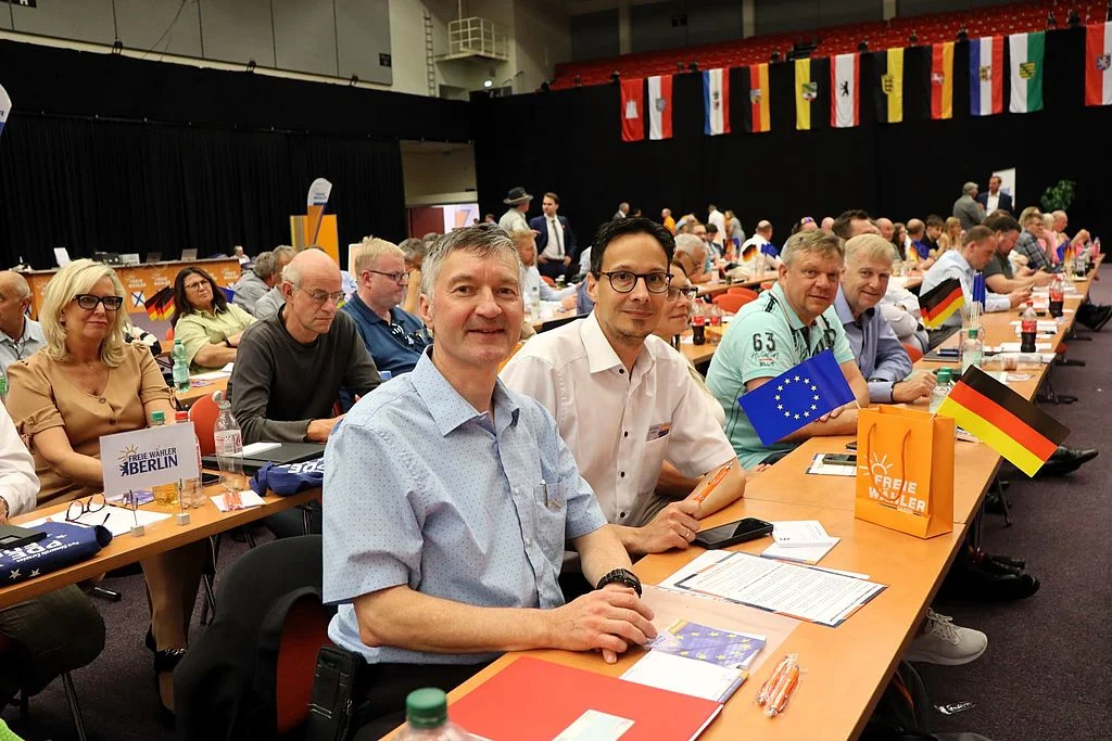 Foto: René Wehnert, Bundesparteitag 2023 in Fulda - v.l.n.r. René Wehnert, Stefan Mächtel, Erich Biermann, Axel Rogner